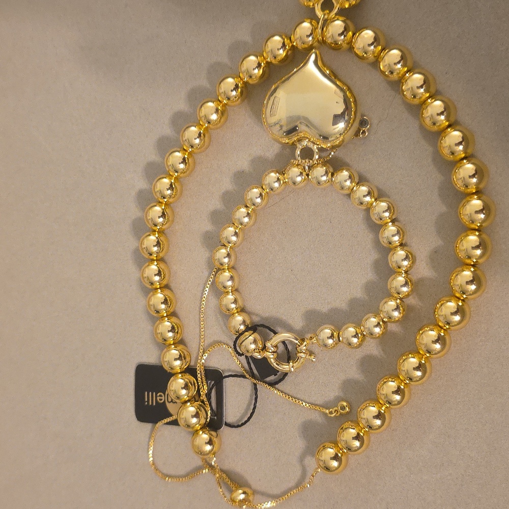 Gold Heart Charm Bracelet - Picture 3 of 3
